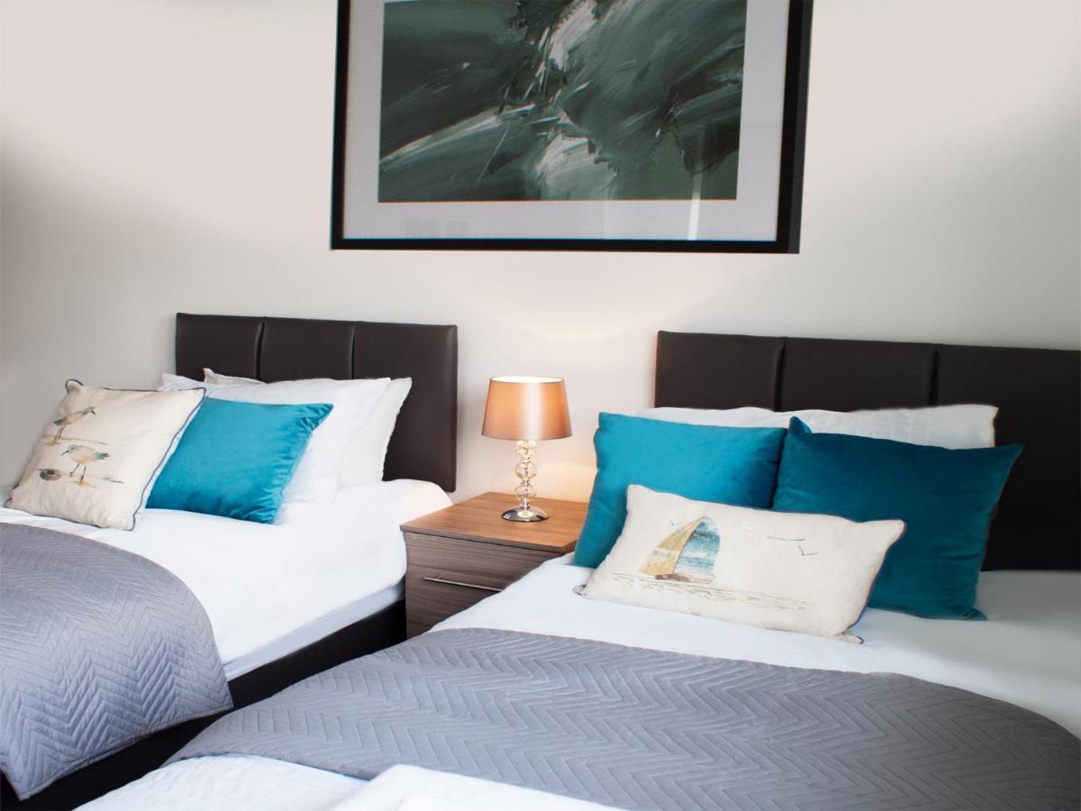 הוילה קטרינג East Midland House Free Private Parking Fast Wifi Smart Tv With Garden מראה חיצוני תמונה